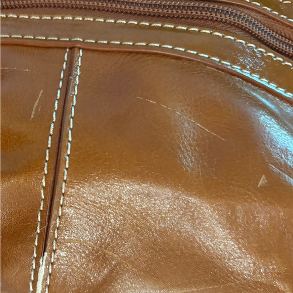 Giani Bernini’s Elegant Tan Leather Gently Used Handbag - Picture 6 of 11